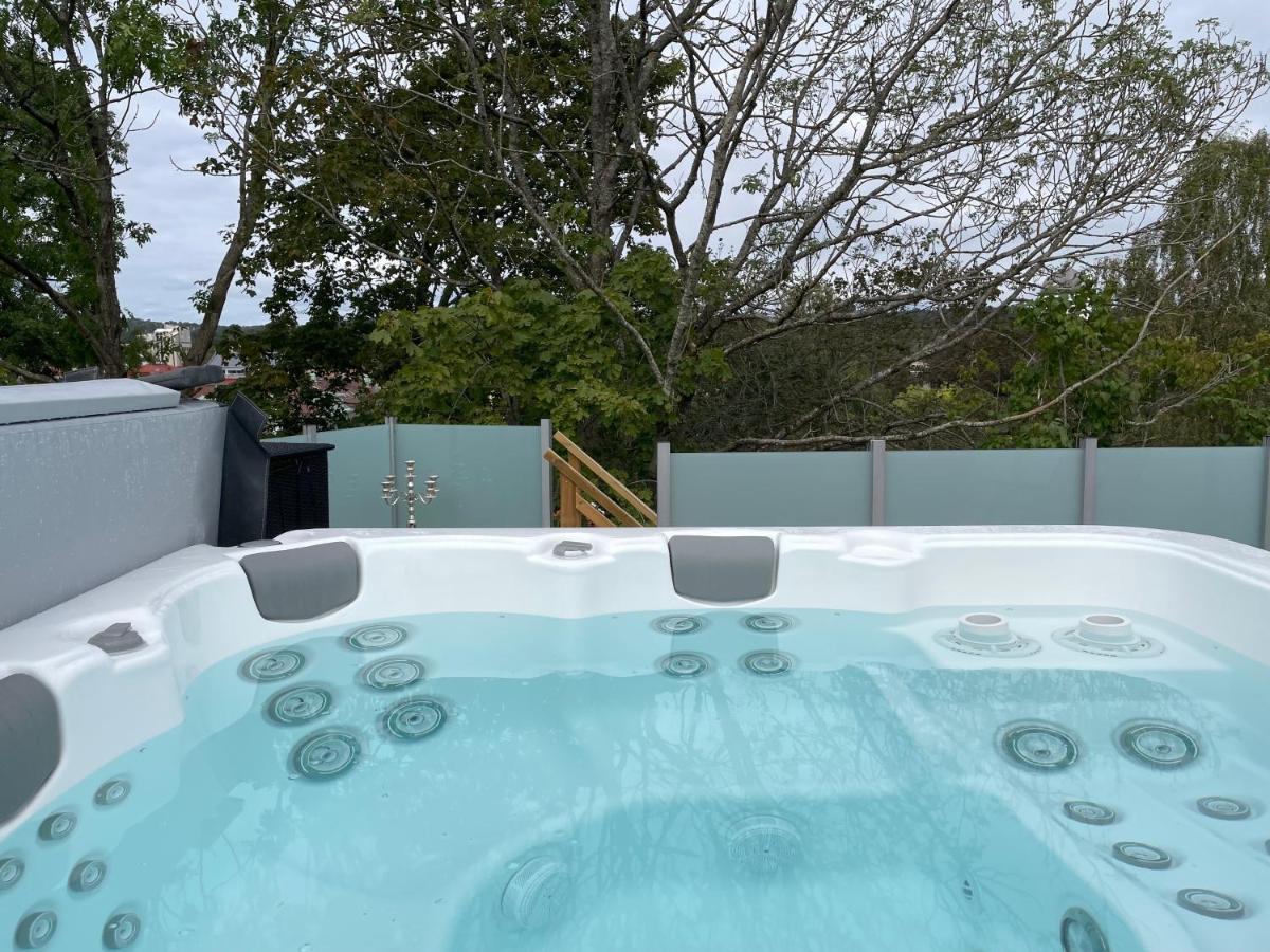Apartment Uddevalla Bohuslaen Bubbelbad Zewnętrze zdjęcie